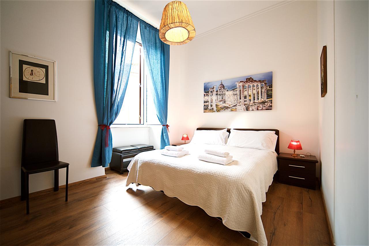 Vetrina Holidays Apartment Navona Рим Экстерьер фото